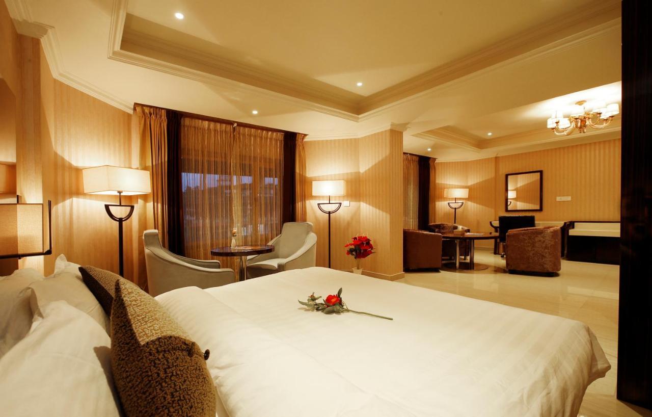 Hotel Park Residency Nilambūr Zewnętrze zdjęcie