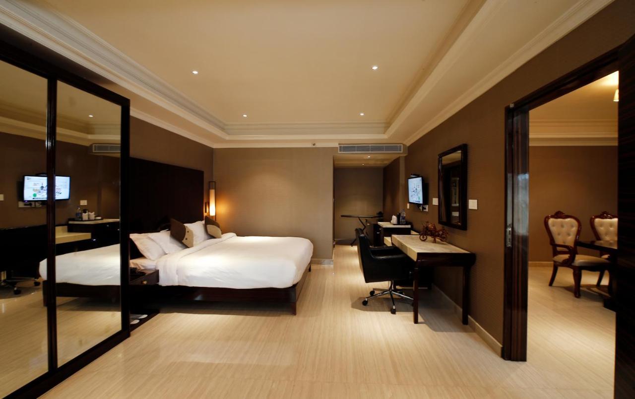 Hotel Park Residency Nilambūr Zewnętrze zdjęcie