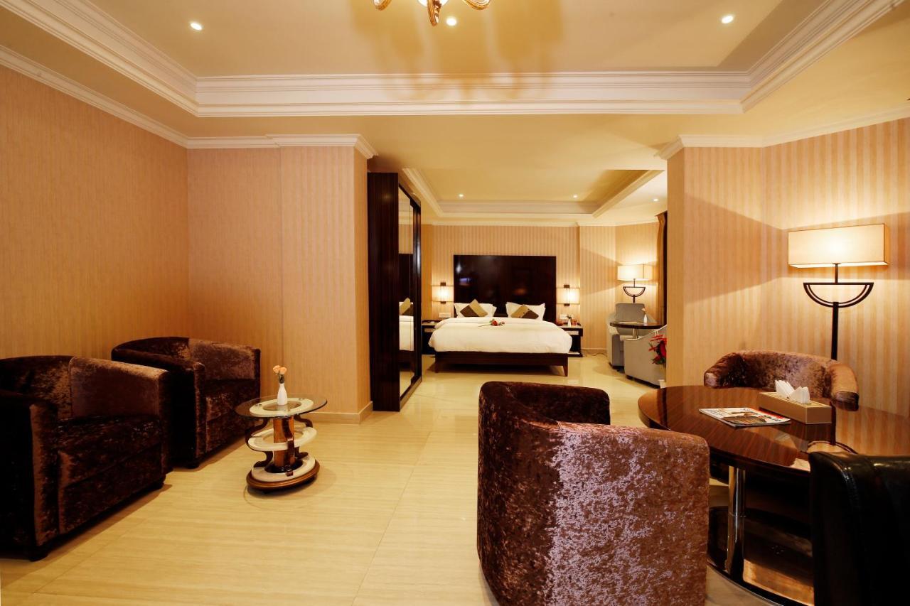 Hotel Park Residency Nilambūr Zewnętrze zdjęcie