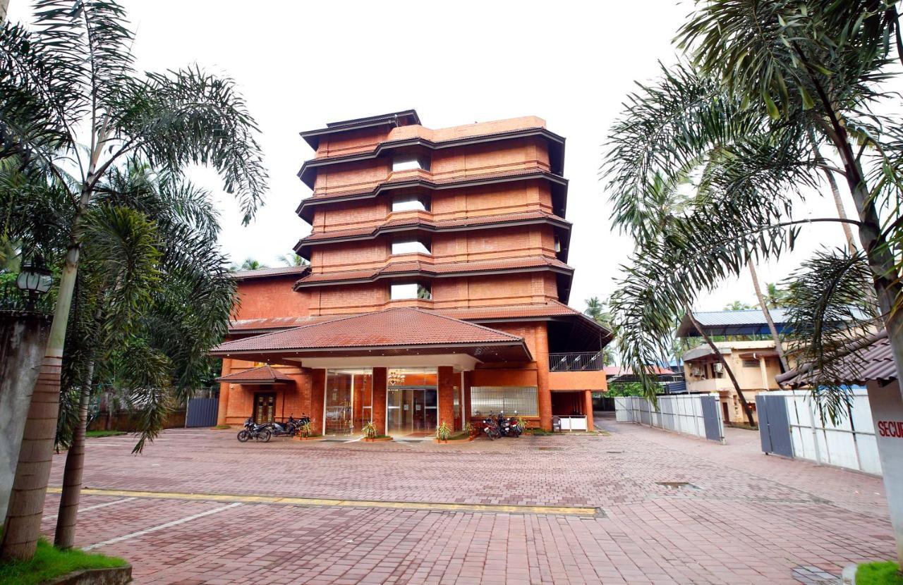 Hotel Park Residency Nilambūr Zewnętrze zdjęcie