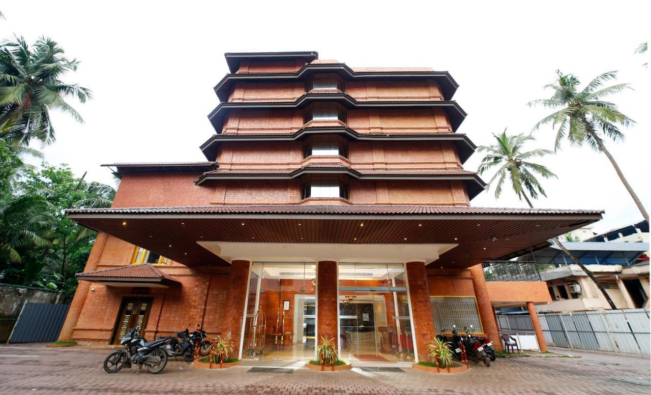 Hotel Park Residency Nilambūr Zewnętrze zdjęcie